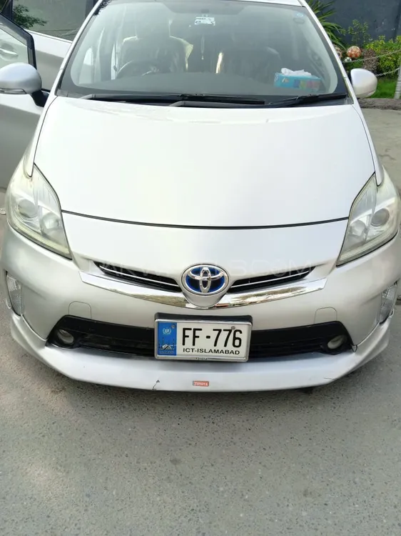 Toyota Prius 2012 for Sale in Multan Image-1