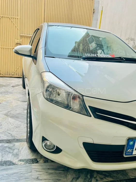 Toyota Vitz 2013 for sale in Mardan