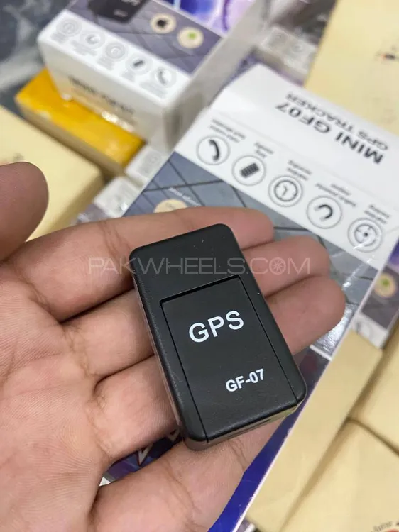 MINI GPS TRACKER AND RECORDING DEVICE GF-07 Image-1