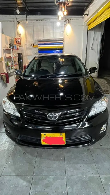 Toyota Corolla 2013 for Sale in Karachi Image-1
