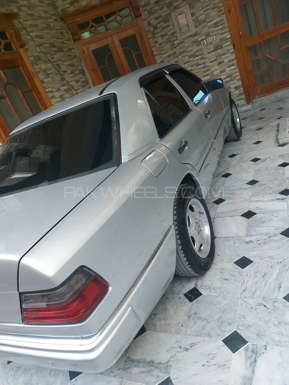 Mercedes Benz E Class 1994 for sale in Wah cantt