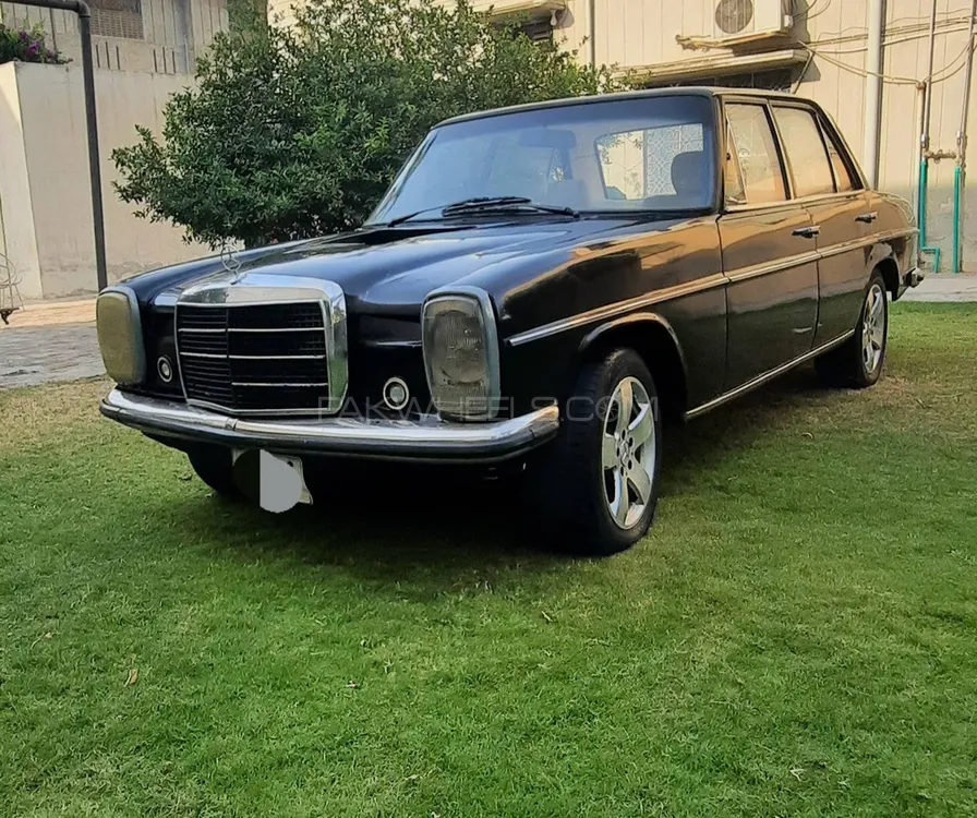 Mercedes Benz E Class 1972 for Sale in Lahore Image-1