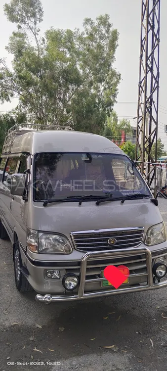 Toyota Hiace 2004 for Sale in Wah cantt Image-1