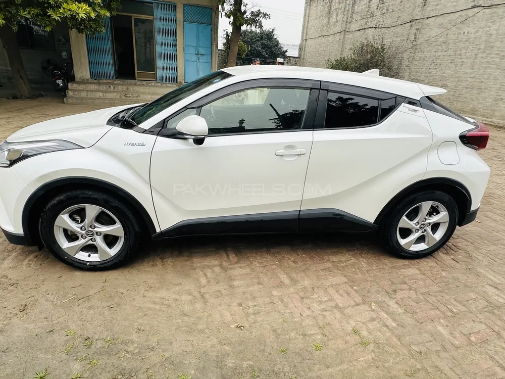 Toyota C-HR 2023 for sale in Gujranwala