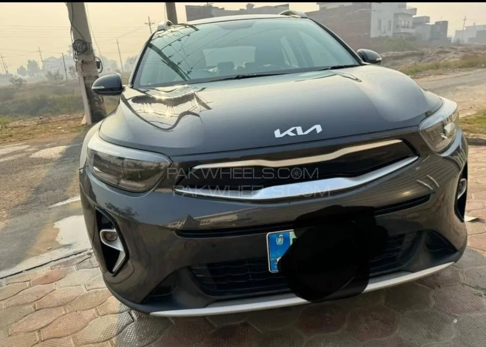 KIA Stonic EX+ 2023 for sale in Lahore | PakWheels