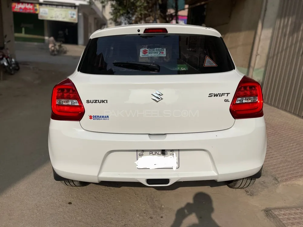 Suzuki Swift 2022 for sale in Sadiqabad