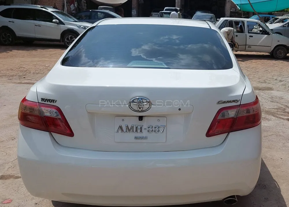 Toyota Camry 2007 for Sale in Multan Image-1