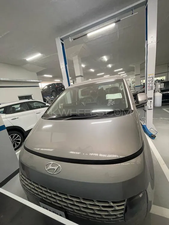 Hyundai Staria 2024 for sale in Karachi