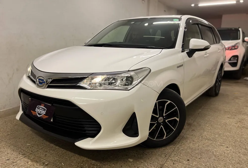 Toyota Corolla Fielder 2018 for sale in Karachi
