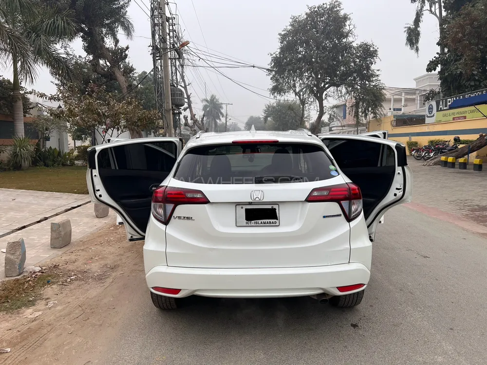 Honda Vezel 2017 for sale in Bahawalpur