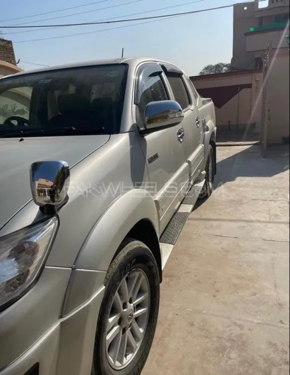 Toyota Hilux 2013 for sale in Kharian