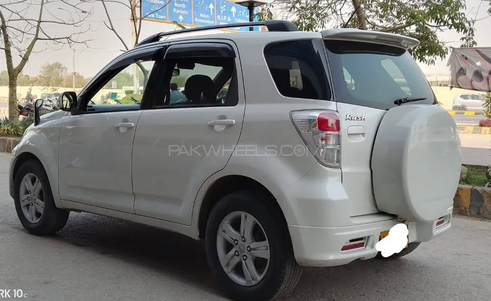 Toyota Rush 2011 for sale in Karachi