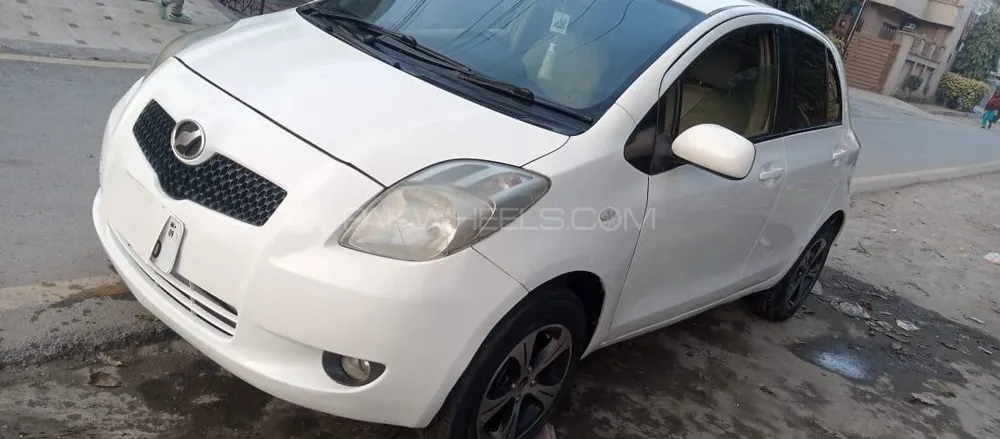 Toyota Vitz 2009 for sale in Lahore