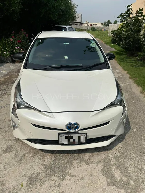 Toyota Prius 2018 for sale in Sialkot