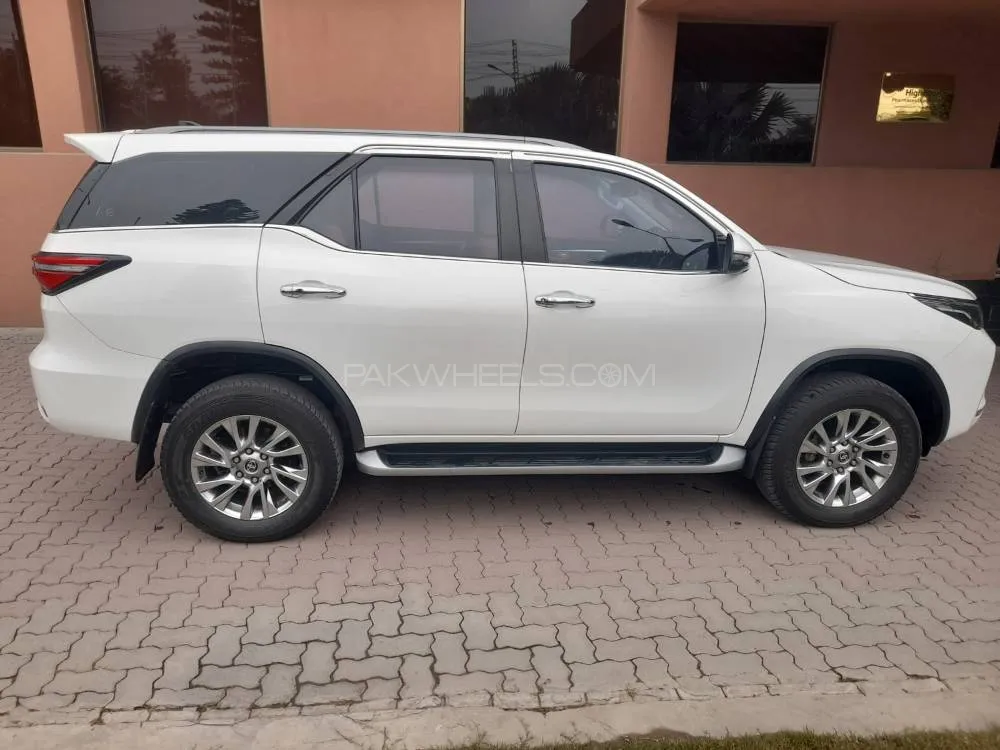 Toyota Fortuner 2021 for sale in Lahore