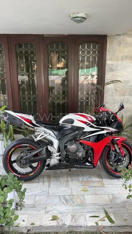 Honda CBR 600RR 2008 for Sale Image-1
