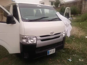 Toyota Hiace DX 2015 for Sale