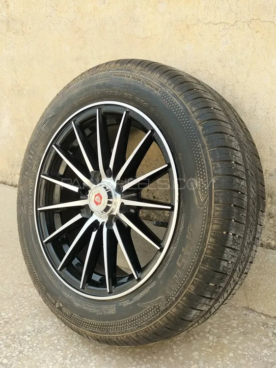 alloy rims with tires for sale new condition Image-1