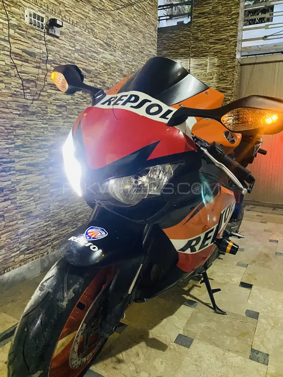Honda CBR 1000RR 2008 for Sale Image-1