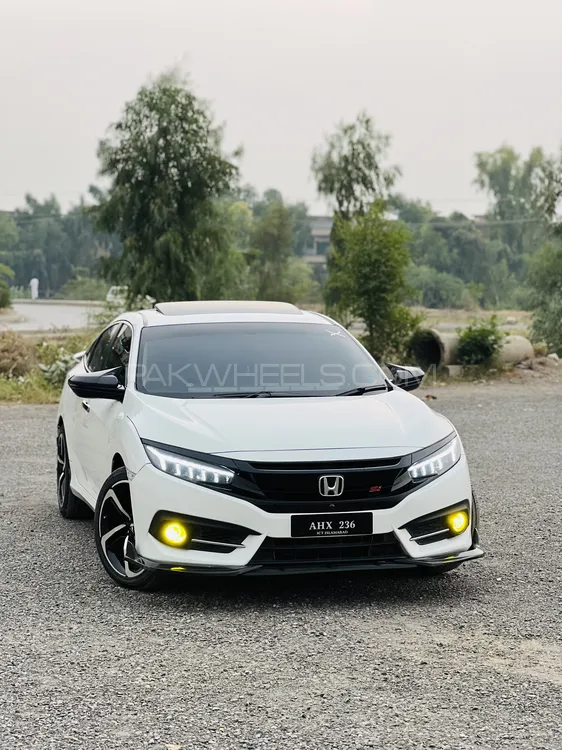 Honda Civic 2018 for sale in Peshawar