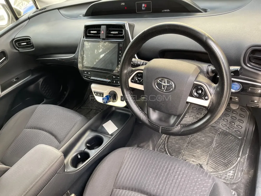 Toyota Prius 2017 for sale in Rawalpindi