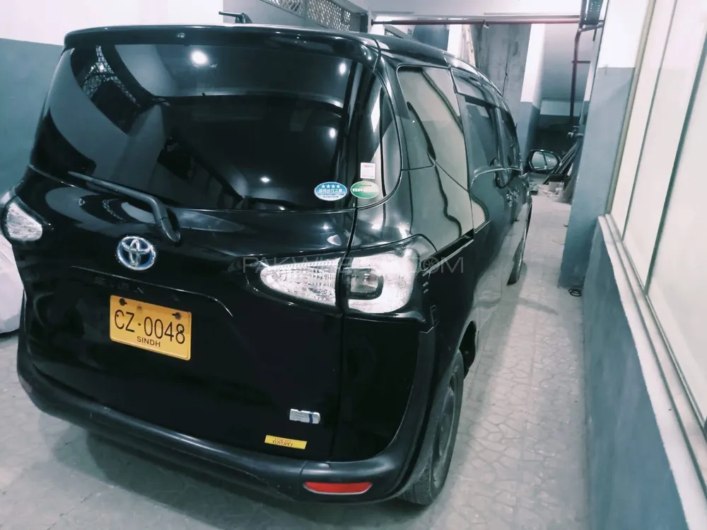 Toyota Sienta 2016 for Sale in Wah cantt Image-1