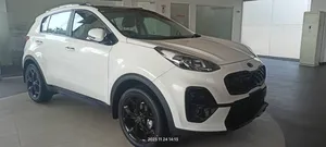 Kia Introduces 'Clear White' Edition of Sportage - PakWheels Blog