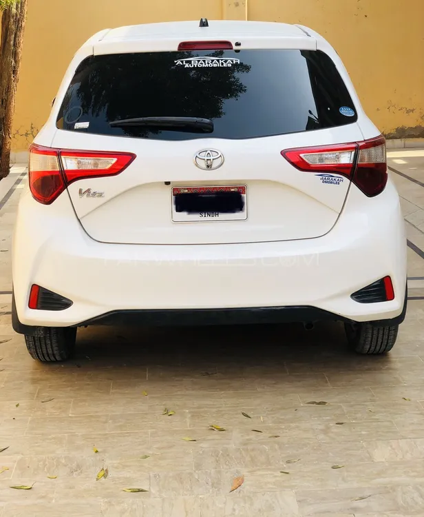 Toyota Vitz 2022 for sale in Larkana