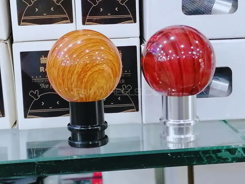 Round Shap Car Wooden Aluminum Gear Shift Knob in Metal for Manual Cars - 1PC Round Shap Car Wooden Aluminum Gear Shift Knob in Metal for Manual Cars - 1PC Image-3