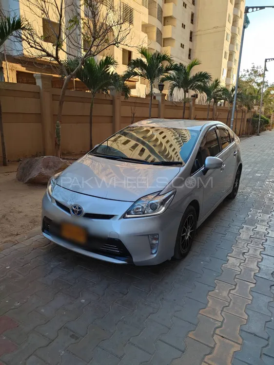 Toyota Prius 2015 for sale in Karachi