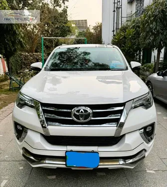 Slide_toyota-fortuner-2-7-automatic-2018-97218221