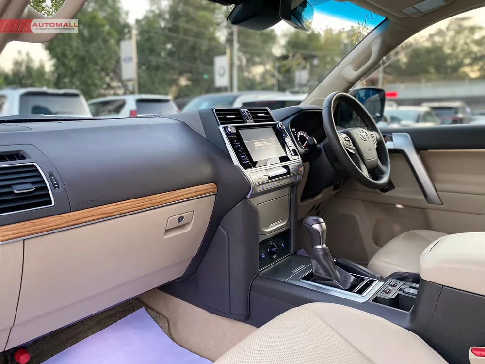 Toyota Prado 2018 for Sale in Karachi Toyota Prado 2018 for Sale in Karachi Image-10