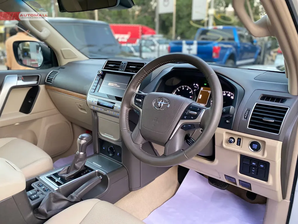 Toyota Prado 2018 for Sale in Karachi Toyota Prado 2018 for Sale in Karachi Image-14