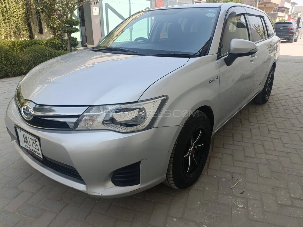 Toyota Corolla Fielder 2014 for Sale in Layyah Image-1