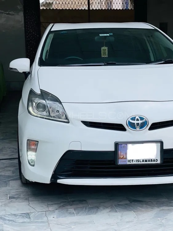 Toyota Prius 2014 for sale in Peshawar