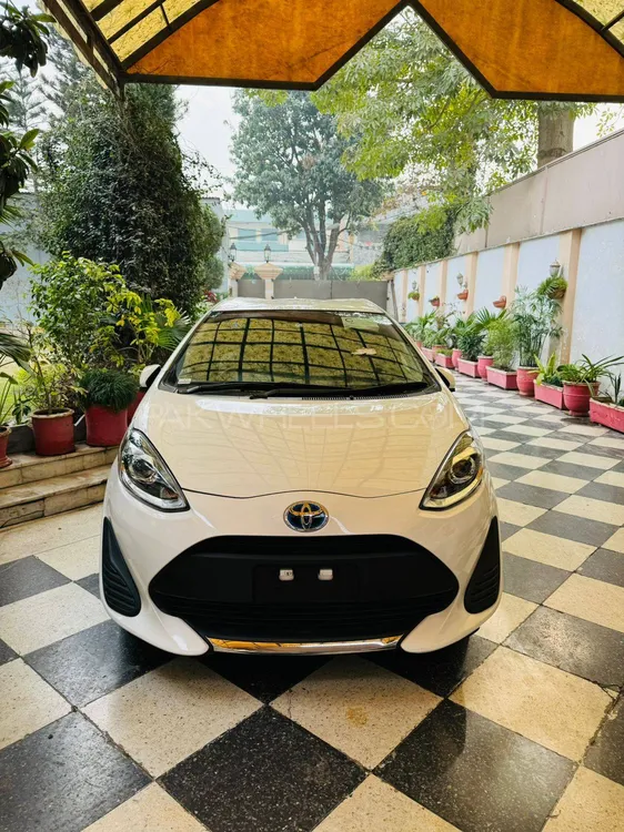 Toyota Aqua 2020 for Sale in Rawalpindi Image-1