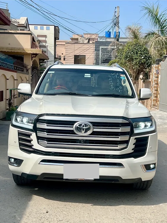 Toyota Land Cruiser 2013 for Sale in Gujrat Image-1