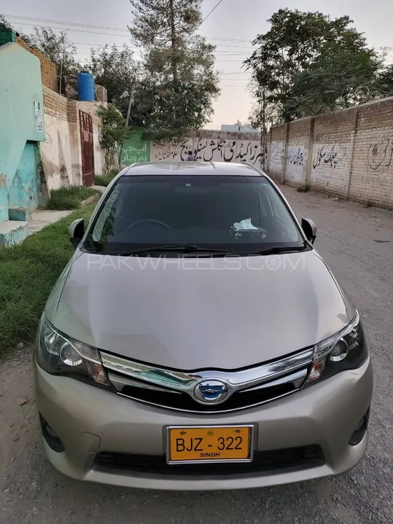 Toyota Corolla Axio 2014 for Sale in Karachi Image-1