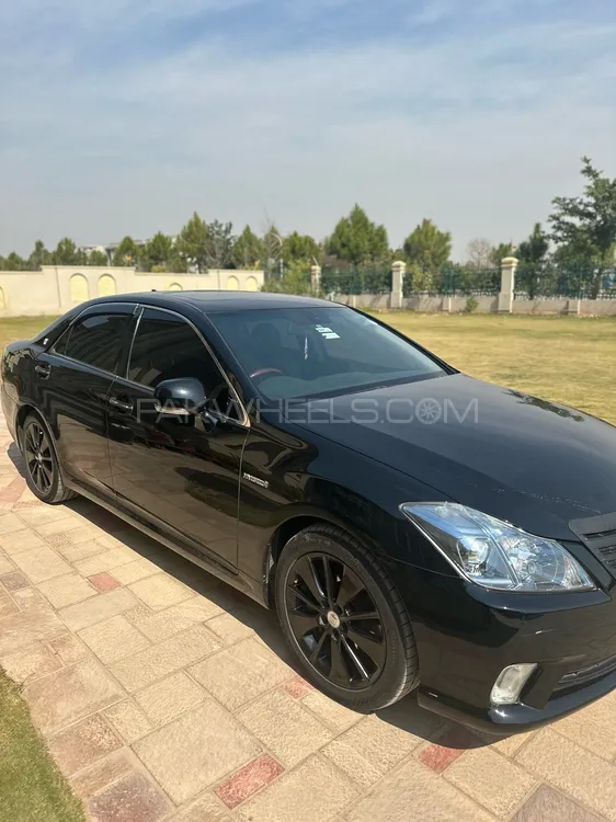 Toyota Crown 2012 for Sale in Islamabad Image-1