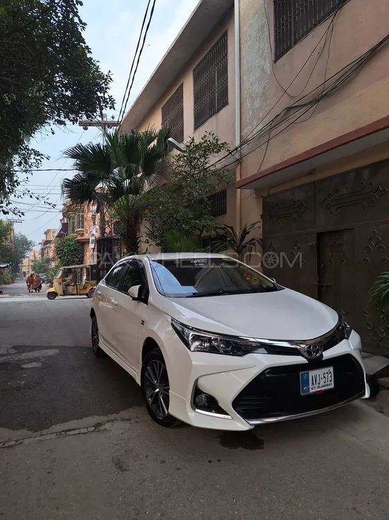Toyota Corolla 2021 for Sale in Peshawar Image-1