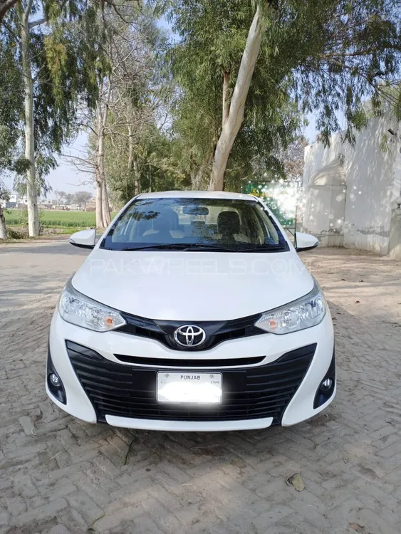 Toyota Yaris 2020 for Sale in Depal pur Image-1