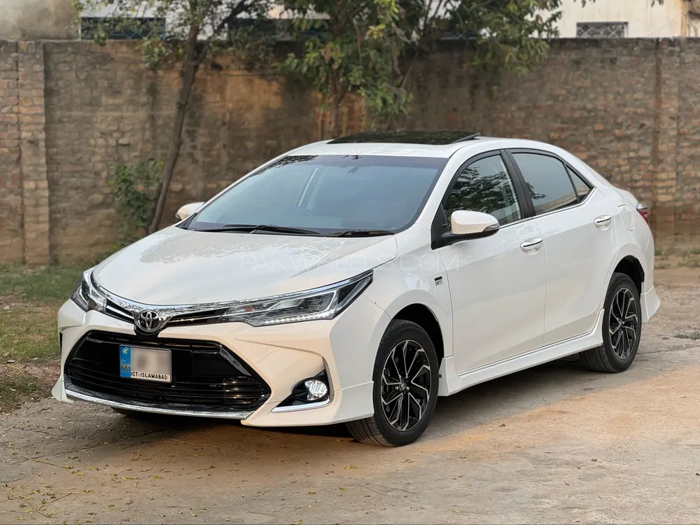 Toyota Corolla 2023 for Sale in Mardan Image-1
