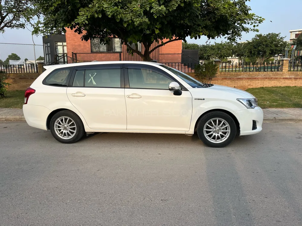 Toyota Corolla Fielder 2014 for sale in Islamabad
