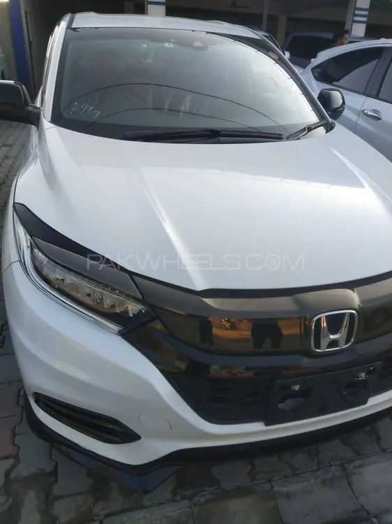 Honda Vezel 2019 for Sale in Nowshera cantt Image-1
