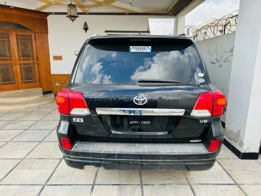 Toyota Land Cruiser 2011 for sale in Islamabad