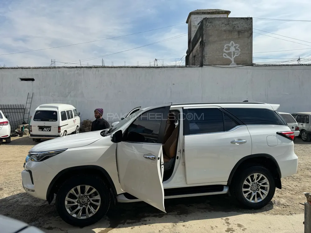 Toyota Fortuner 2022 for Sale in Abbottabad Image-1