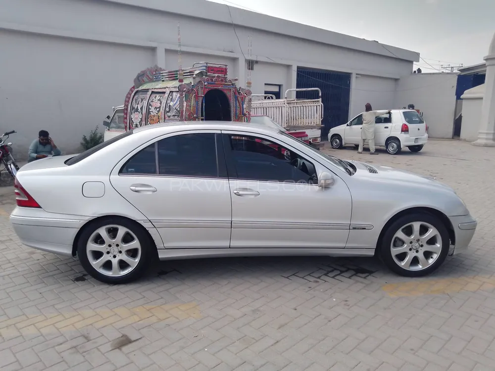 Mercedes Benz C Class 2006 for sale in Islamabad