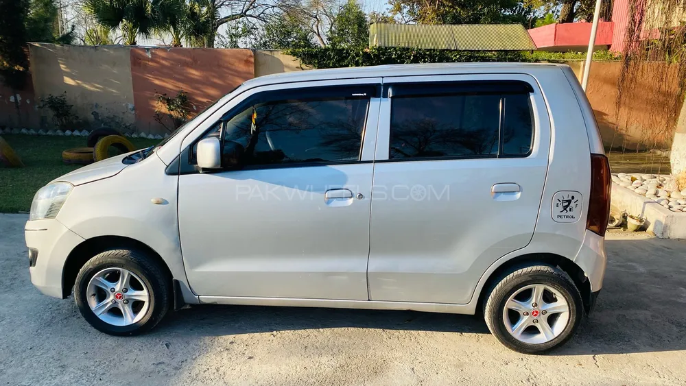 Suzuki Wagon R 2017 for sale in Nowshera cantt