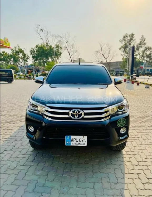 Toyota Hilux 2021 for sale in Gujrat