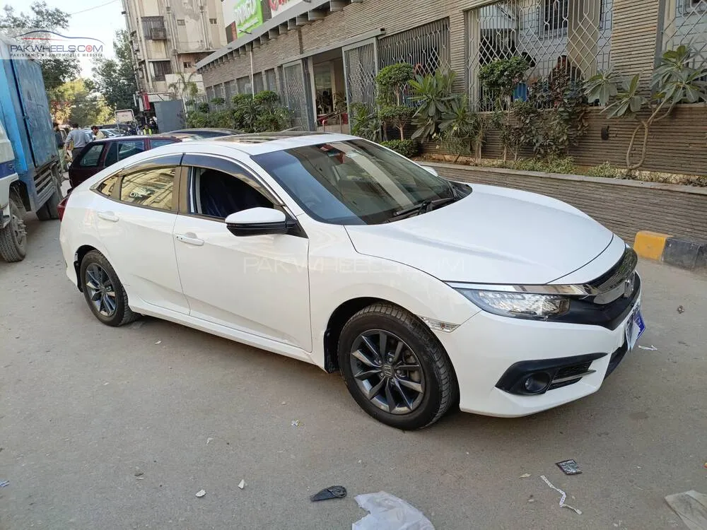 ہونڈا سِوک 2021 for Sale in کراچی Image-1